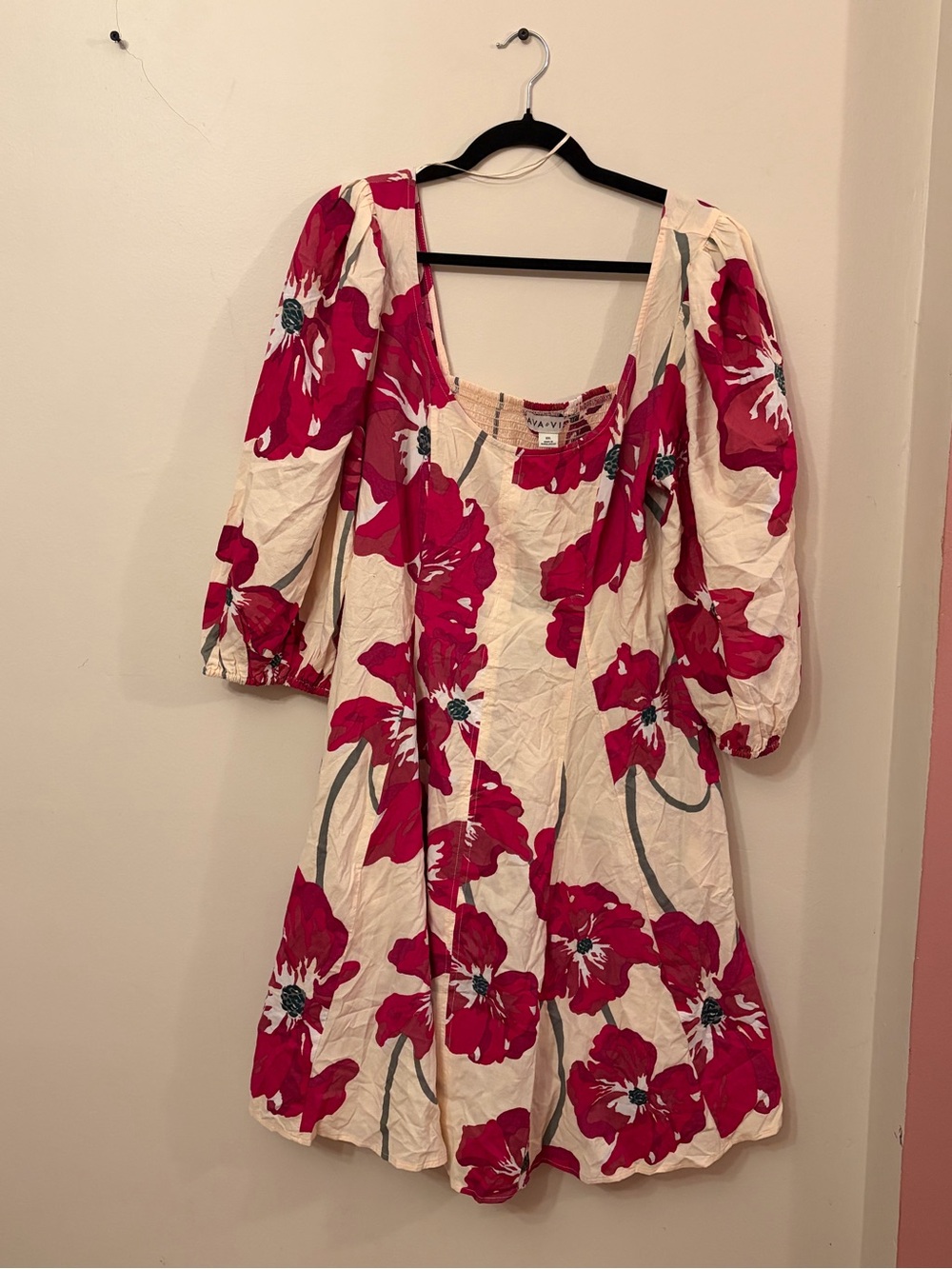 NWT Ava & Viv Floral Puff-Sleeve Mini Dress in Cream and Fuchsia